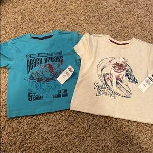 NWT Set of 2 Old Navy tshirts, size 2T
